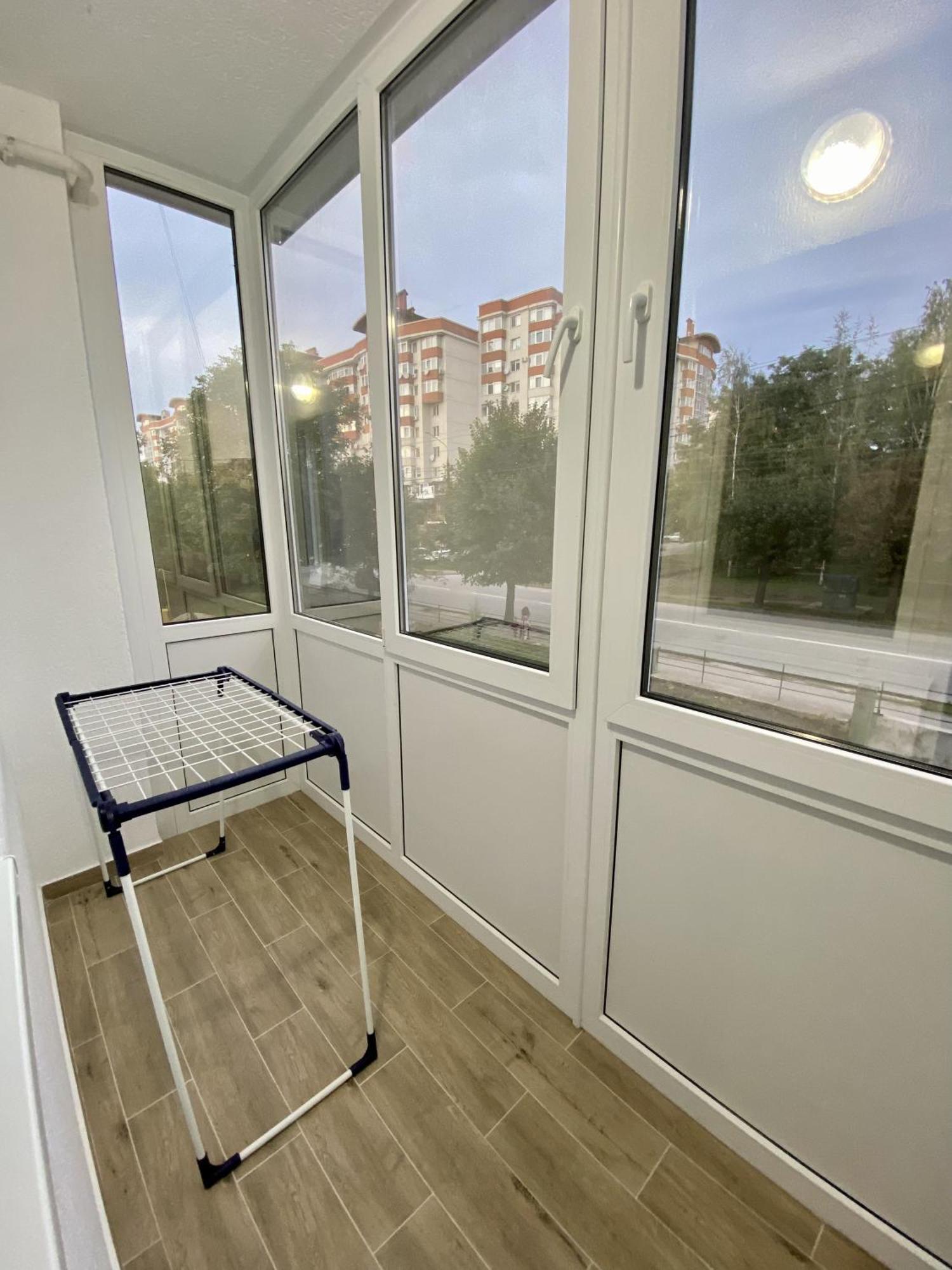 Sunny Home Apartments Апартаменти У Новобудові Поряд Медичний Центр Angelholm Дуже Чисто! TTchernivtsi Extérieur photo